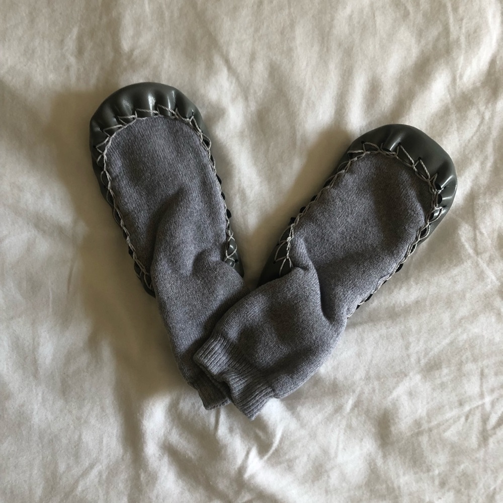 Hanna Andersson classic slipper moccasins